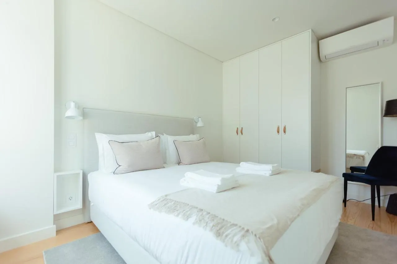 Trindade 19 Apartments - 2A Castelao Lisboa